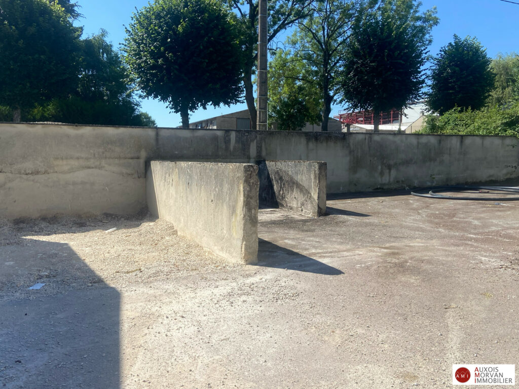 Photo descriptif pour le bien : Local