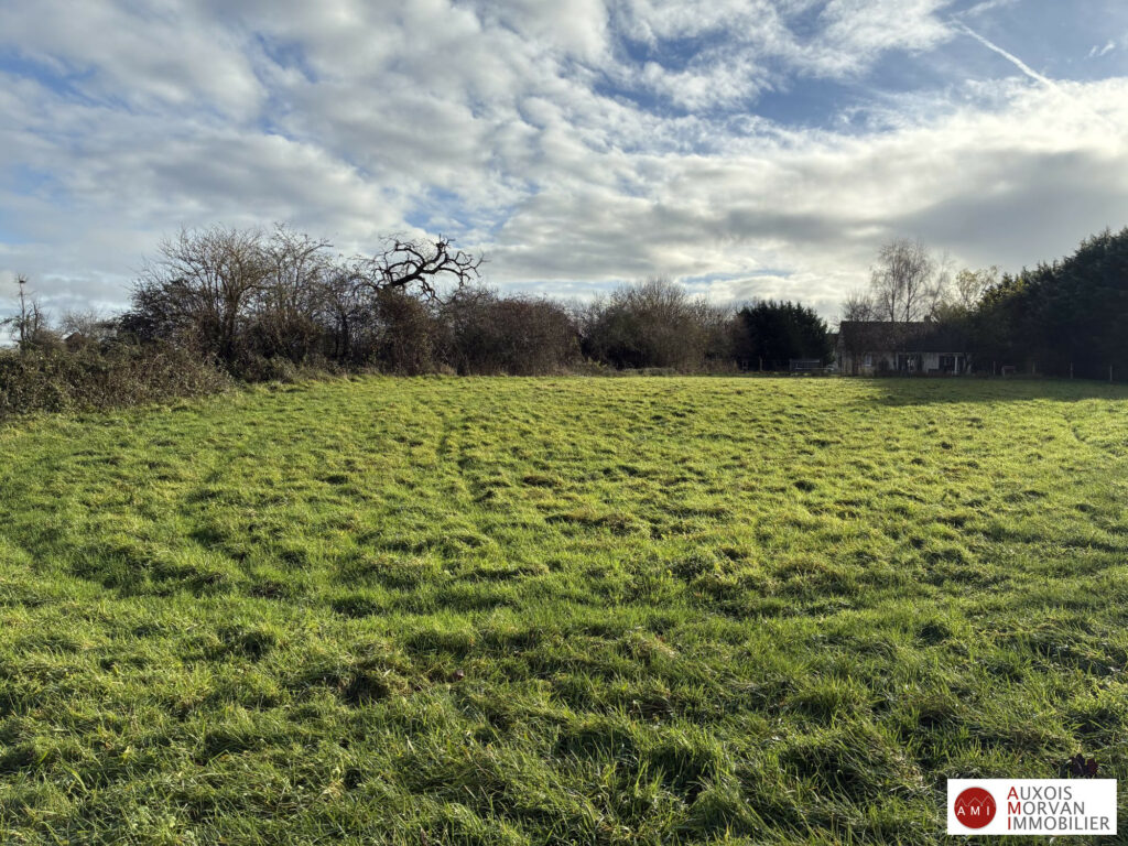 Photo pour Terrain constructible Photo descriptif pour le bien : Terrain constructible